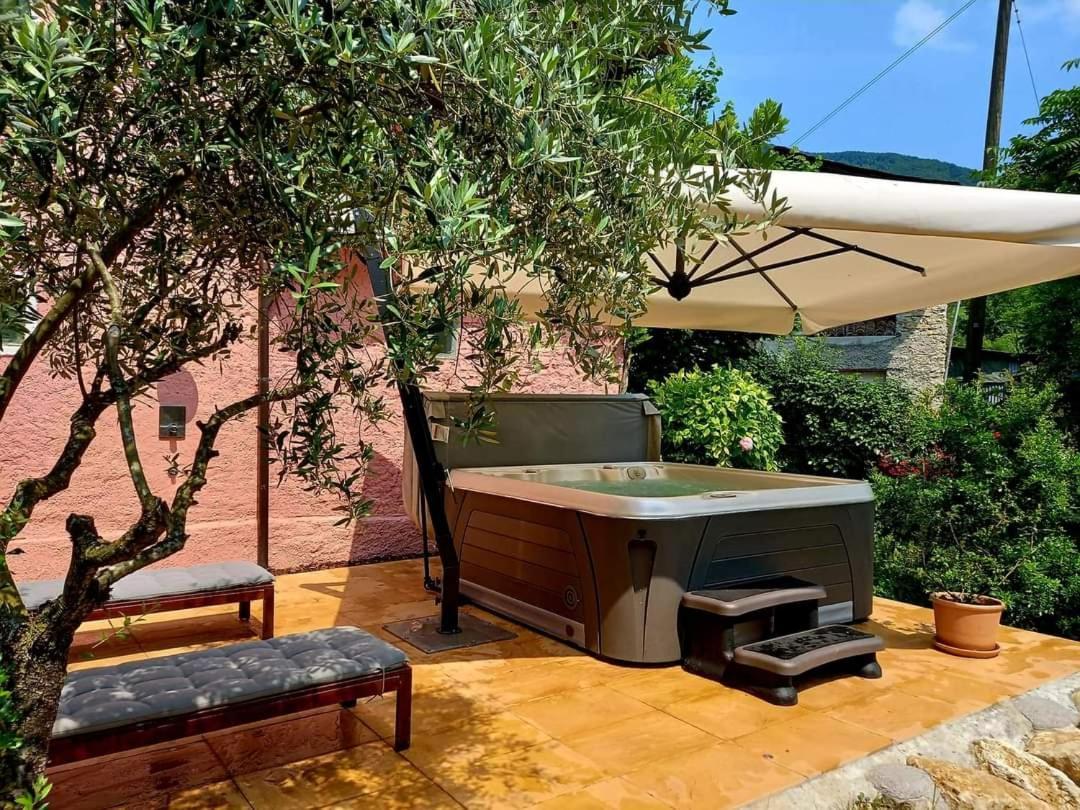 La Casa Rosa Di Segusino With Spa Jacuzzi In Garden Sequsino Extérieur photo